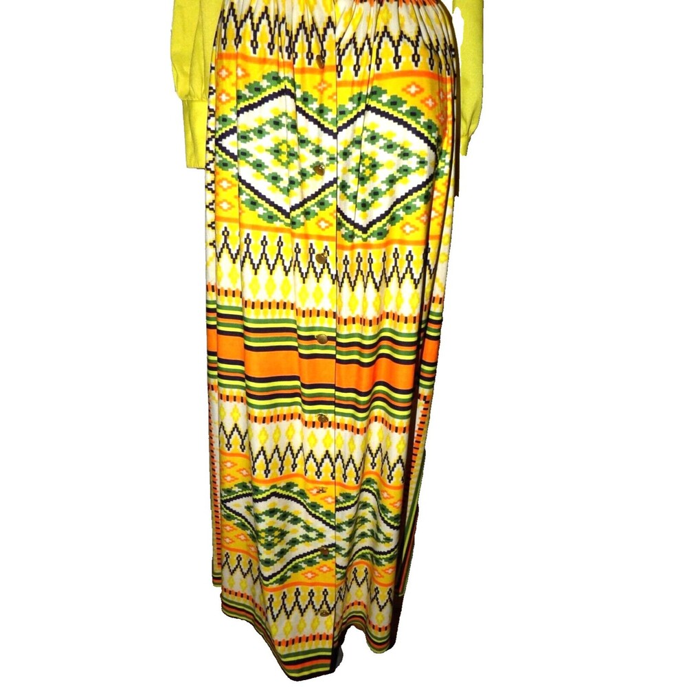 Miss Eileen Very Vintage 2 Piece Maxi Skirt and Shirt Colorful Bohemian Read